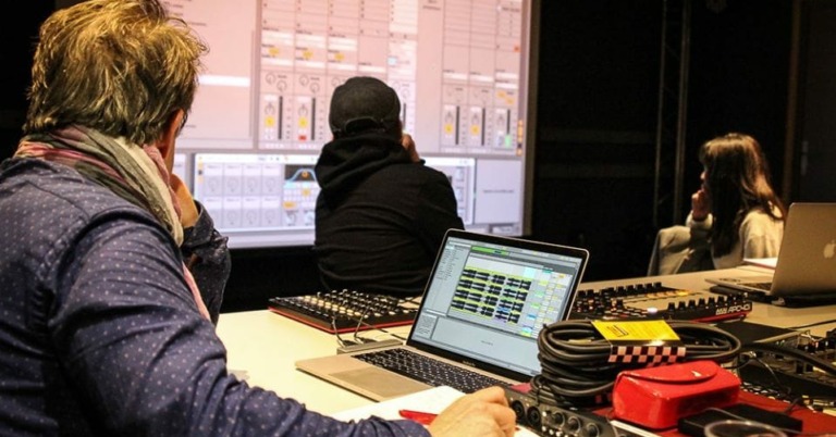 nouvelles formations du studio des variétés structure adhérente du réseau map